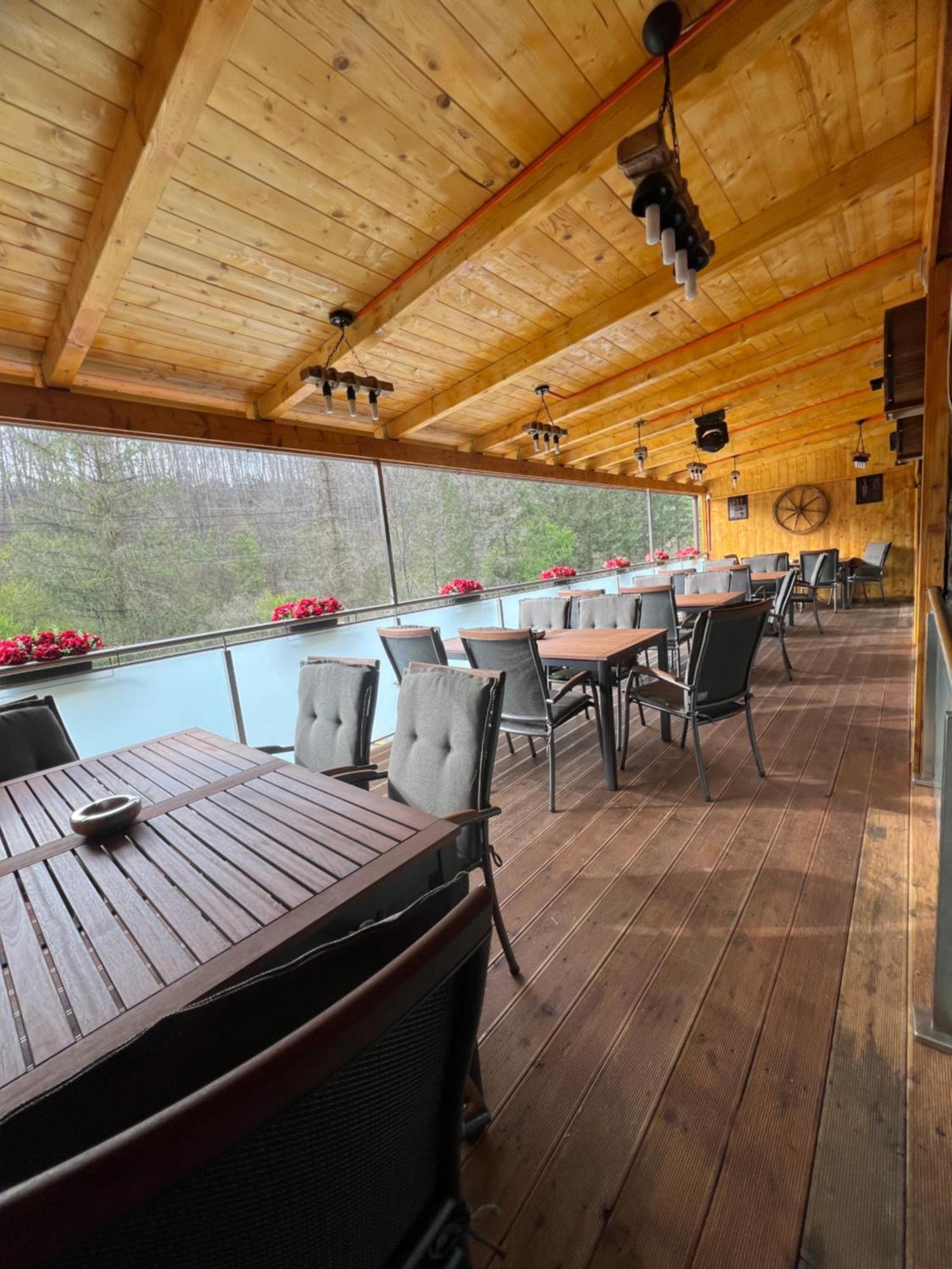 Gasthaus Casa Kugler Anina Esterno foto