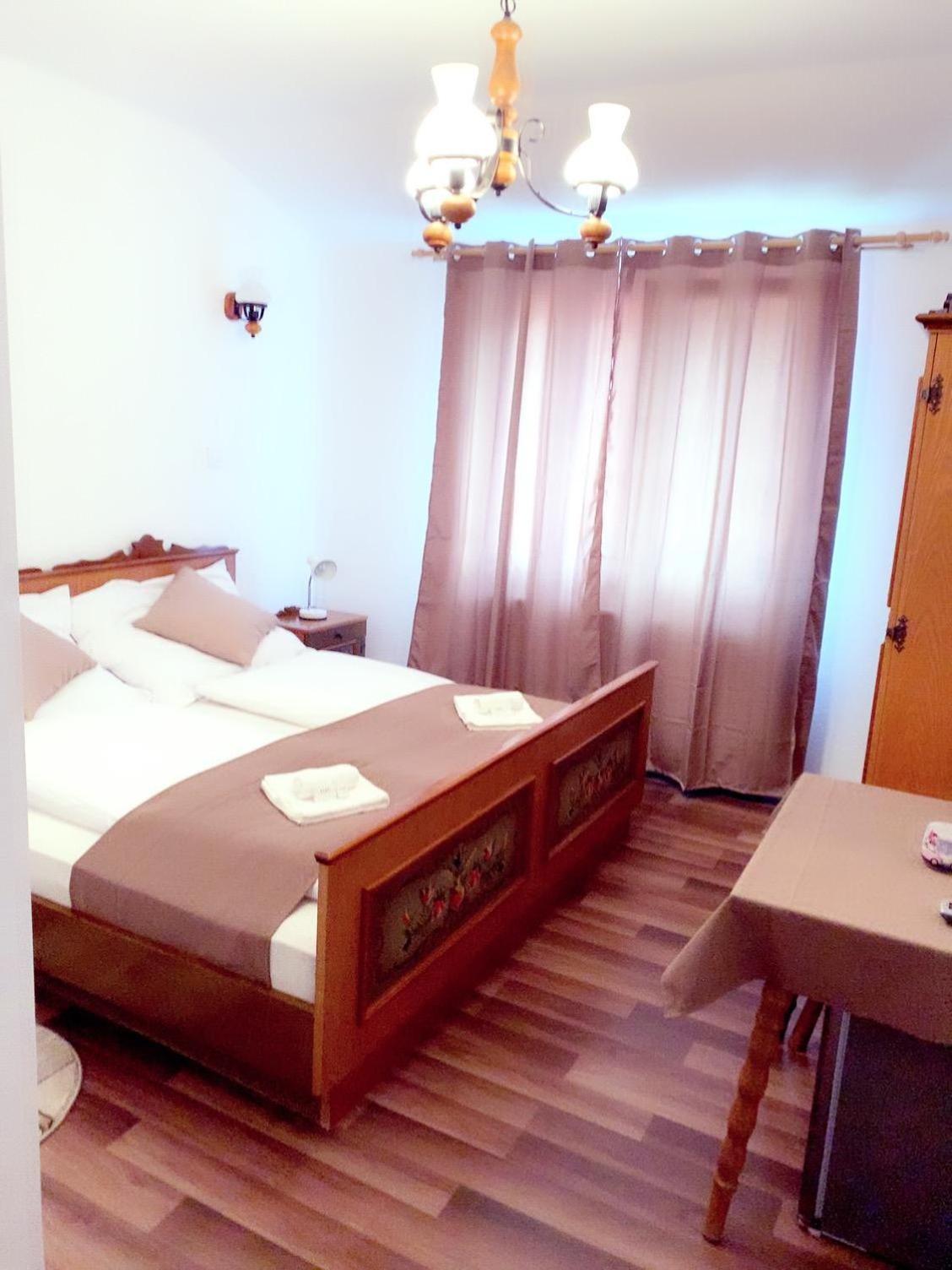 Gasthaus Casa Kugler Anina Esterno foto